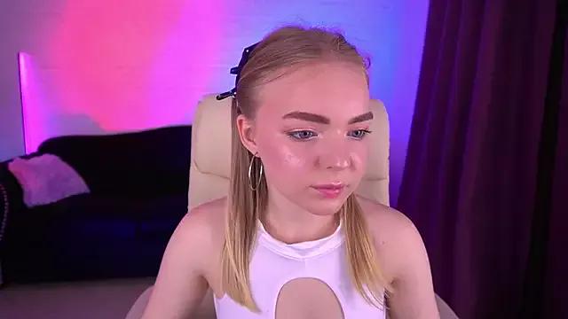 Check-out the world of girls and talk with our steaming hot slutz, bringing your desired characters to life with authentic apparel and cam streams.