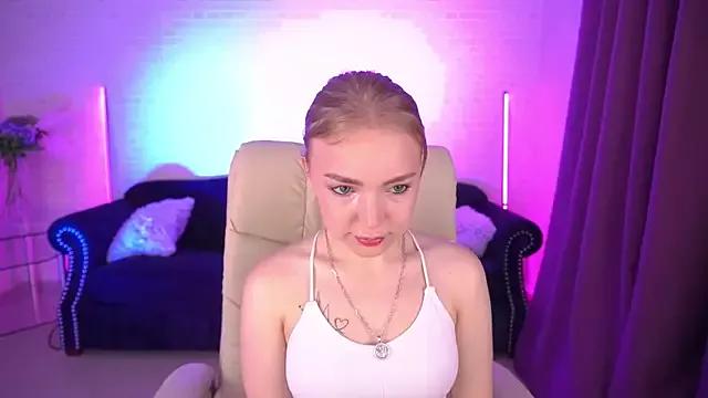 EmilySunshineS from StripChat is Freechat