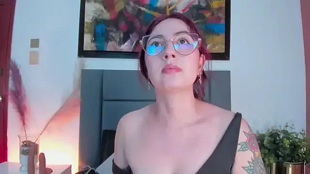 Check-out the world of girls and talk with our steaming hot slutz, bringing your desired characters to life with authentic apparel and cam streams.