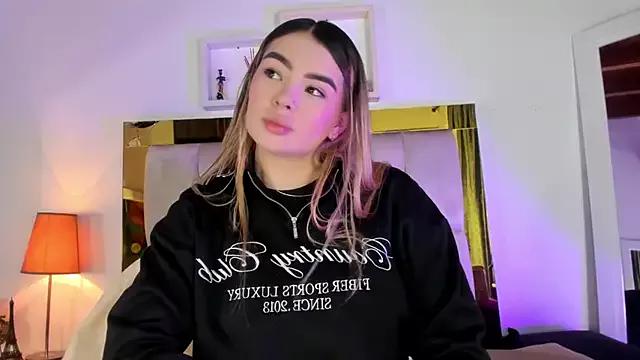 Check-out the world of girls and talk with our steaming hot slutz, bringing your desired characters to life with authentic apparel and cam streams.