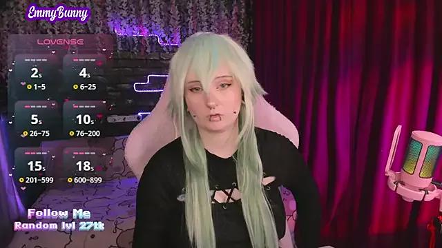 Check-out the world of girls and talk with our steaming hot slutz, bringing your desired characters to life with authentic apparel and cam streams.