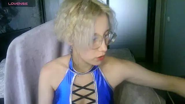 Check-out the world of girls and talk with our steaming hot slutz, bringing your desired characters to life with authentic apparel and cam streams.