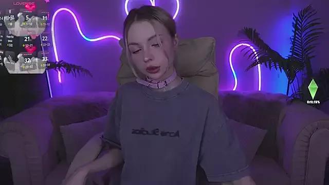 Check-out the world of girls and talk with our steaming hot slutz, bringing your desired characters to life with authentic apparel and cam streams.