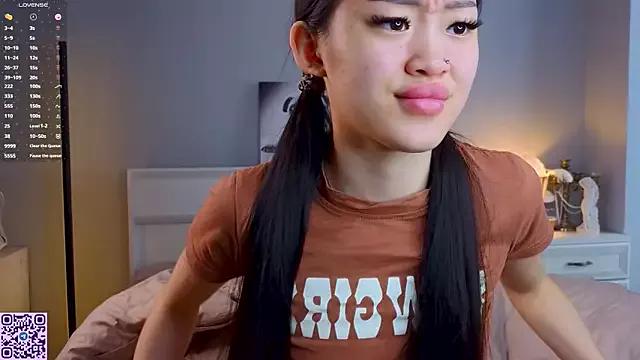 Check-out the world of girls and talk with our steaming hot slutz, bringing your desired characters to life with authentic apparel and cam streams.
