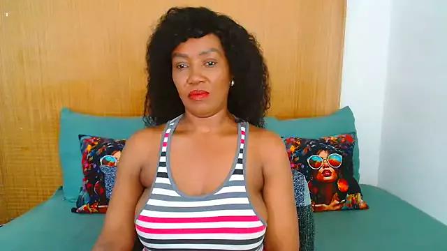 GAGGINGQUEENX from StripChat is Freechat