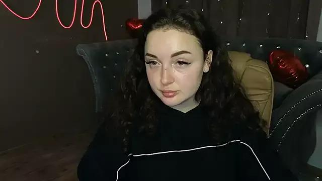 GloriNichols from StripChat is Freechat