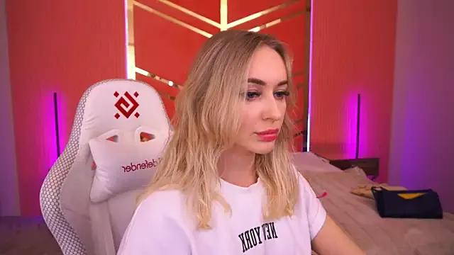 Check-out the world of girls and talk with our steaming hot slutz, bringing your desired characters to life with authentic apparel and cam streams.