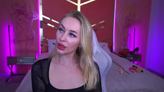 Check-out the world of girls and talk with our steaming hot slutz, bringing your desired characters to life with authentic apparel and cam streams.