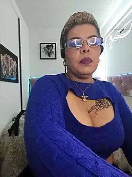 Check-out the world of girls and talk with our steaming hot slutz, bringing your desired characters to life with authentic apparel and cam streams.