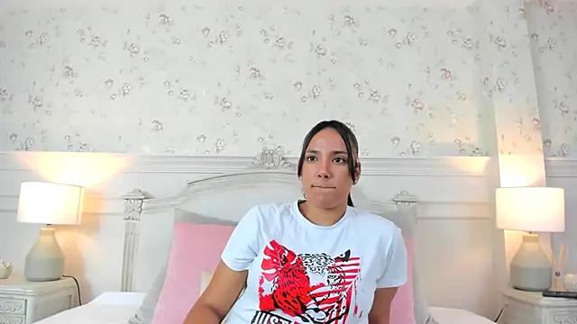 Check-out the world of girls and talk with our steaming hot slutz, bringing your desired characters to life with authentic apparel and cam streams.