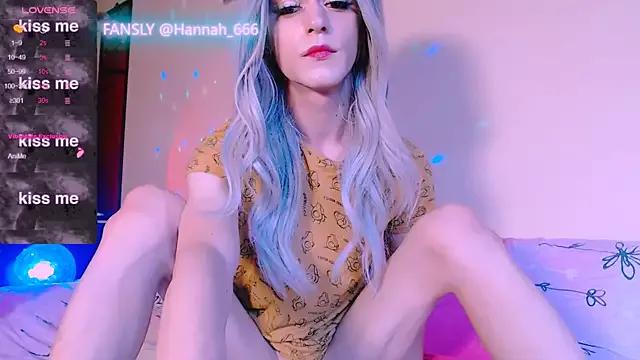 Hannah_666 from StripChat is Freechat