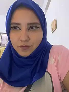 hannahayat from StripChat is Freechat