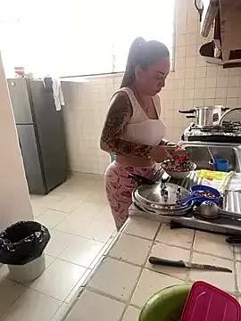 HealingHoney from StripChat is Freechat