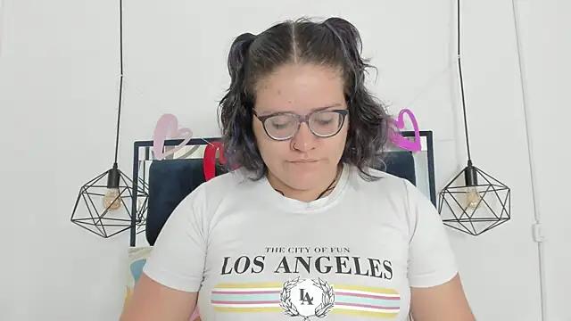 Check-out the world of girls and talk with our steaming hot slutz, bringing your desired characters to life with authentic apparel and cam streams.