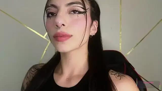 Hollyxx from StripChat is Freechat