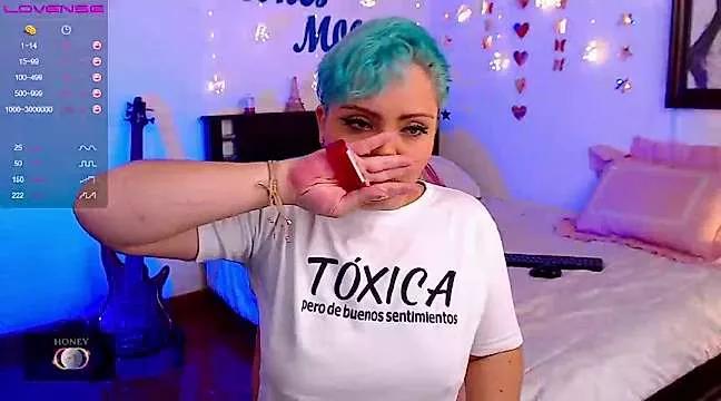 Check-out the world of girls and talk with our steaming hot slutz, bringing your desired characters to life with authentic apparel and cam streams.