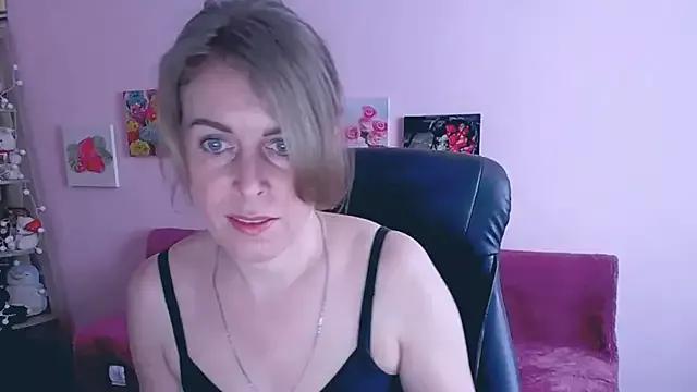 Check-out the world of girls and talk with our steaming hot slutz, bringing your desired characters to life with authentic apparel and cam streams.