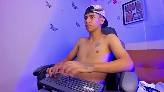Check-out the world of girls and talk with our steaming hot slutz, bringing your desired characters to life with authentic apparel and cam streams.