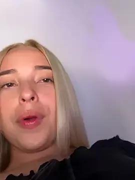Irisweet_ from StripChat is Freechat