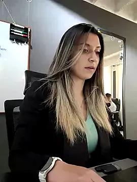Photos of Isabella_Varella from StripChat is Freechat