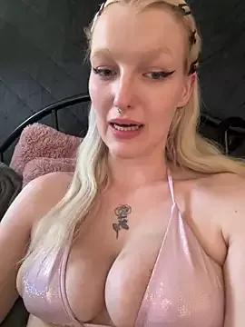 Check-out the world of girls and talk with our steaming hot slutz, bringing your desired characters to life with authentic apparel and cam streams.