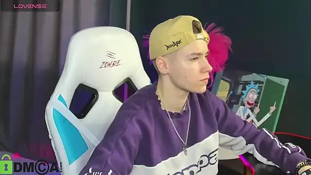Check-out the world of girls and talk with our steaming hot slutz, bringing your desired characters to life with authentic apparel and cam streams.