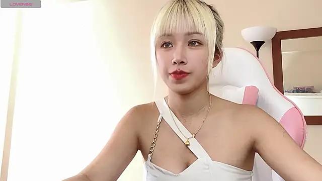 Check-out the world of girls and talk with our steaming hot slutz, bringing your desired characters to life with authentic apparel and cam streams.