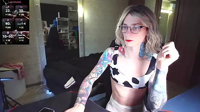 Julia_dolls from StripChat is Freechat