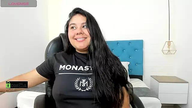 julieta_miller01 from StripChat is Freechat