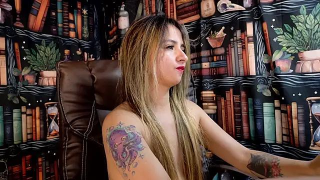 Check-out the world of girls and talk with our steaming hot slutz, bringing your desired characters to life with authentic apparel and cam streams.