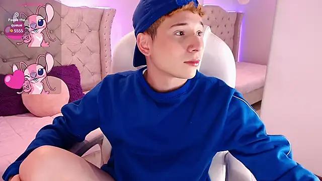 Check-out the world of girls and talk with our steaming hot slutz, bringing your desired characters to life with authentic apparel and cam streams.