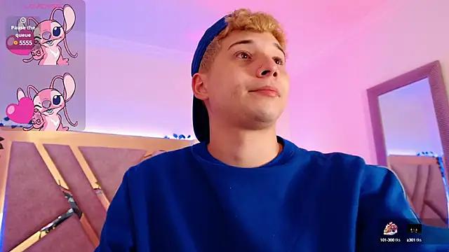 Check-out the world of girls and talk with our steaming hot slutz, bringing your desired characters to life with authentic apparel and cam streams.