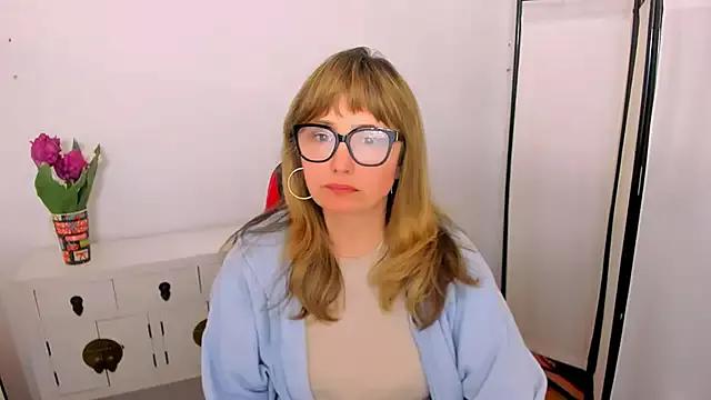 Check-out the world of girls and talk with our steaming hot slutz, bringing your desired characters to life with authentic apparel and cam streams.