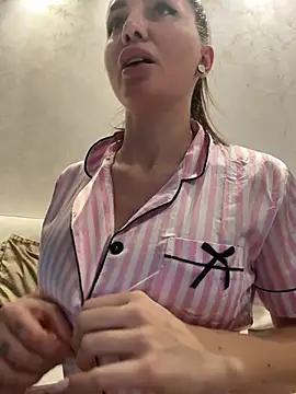 Check-out the world of girls and talk with our steaming hot slutz, bringing your desired characters to life with authentic apparel and cam streams.
