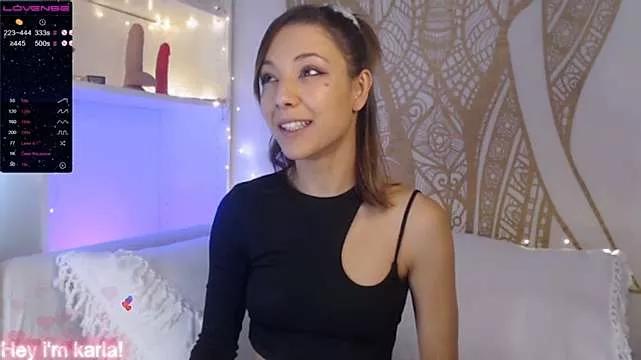 Check-out the world of girls and talk with our steaming hot slutz, bringing your desired characters to life with authentic apparel and cam streams.