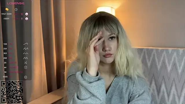 Kathleen_Hanna from StripChat is Freechat
