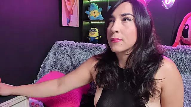 Check-out the world of girls and talk with our steaming hot slutz, bringing your desired characters to life with authentic apparel and cam streams.