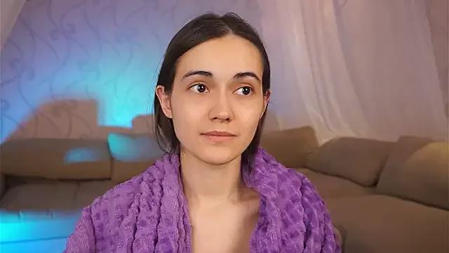KellyWatson from StripChat is Freechat