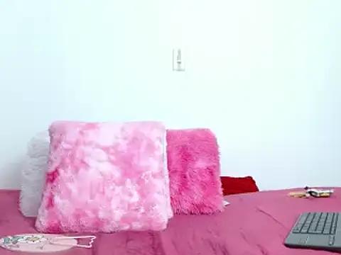 Check-out the world of girls and talk with our steaming hot slutz, bringing your desired characters to life with authentic apparel and cam streams.