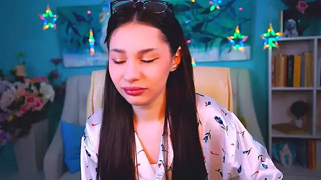 KimClarks_ from StripChat is Freechat