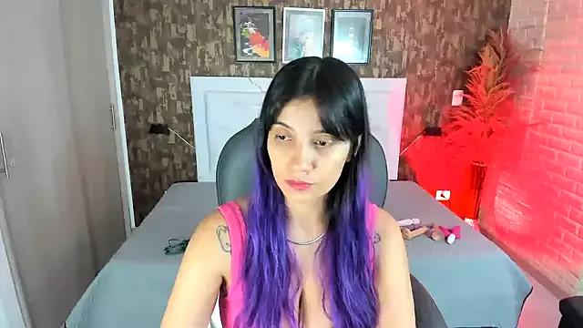 Check-out the world of girls and talk with our steaming hot slutz, bringing your desired characters to life with authentic apparel and cam streams.