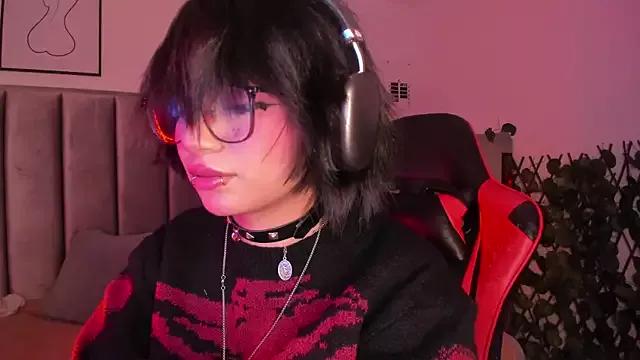 Check-out the world of girls and talk with our steaming hot slutz, bringing your desired characters to life with authentic apparel and cam streams.
