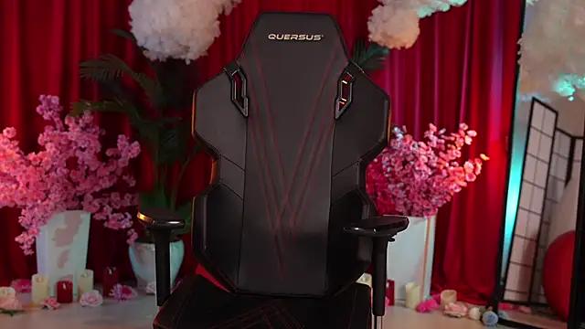 Check-out the world of girls and talk with our steaming hot slutz, bringing your desired characters to life with authentic apparel and cam streams.