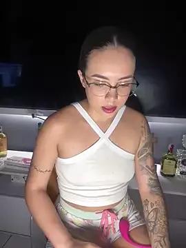 Check-out the world of girls and talk with our steaming hot slutz, bringing your desired characters to life with authentic apparel and cam streams.