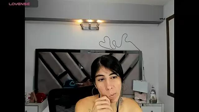 lady_Ary_xx from StripChat is Freechat