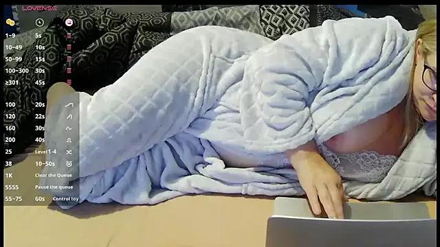 Check-out the world of girls and talk with our steaming hot slutz, bringing your desired characters to life with authentic apparel and cam streams.