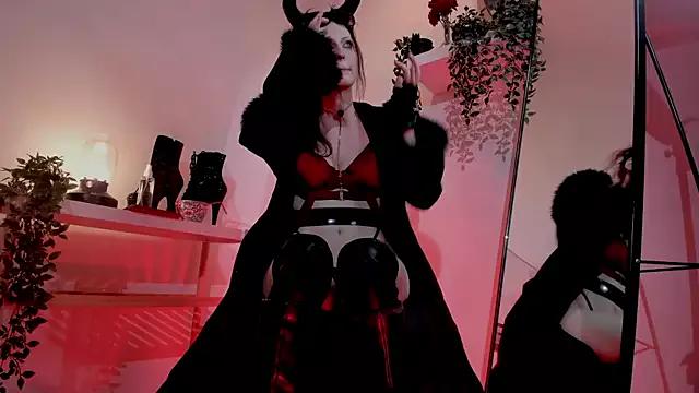 Check-out the world of girls and talk with our steaming hot slutz, bringing your desired characters to life with authentic apparel and cam streams.