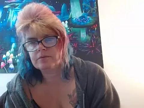 Check-out the world of girls and talk with our steaming hot slutz, bringing your desired characters to life with authentic apparel and cam streams.