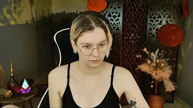 Check-out the world of girls and talk with our steaming hot slutz, bringing your desired characters to life with authentic apparel and cam streams.