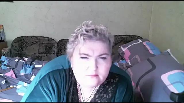 Lana555 from StripChat is Freechat